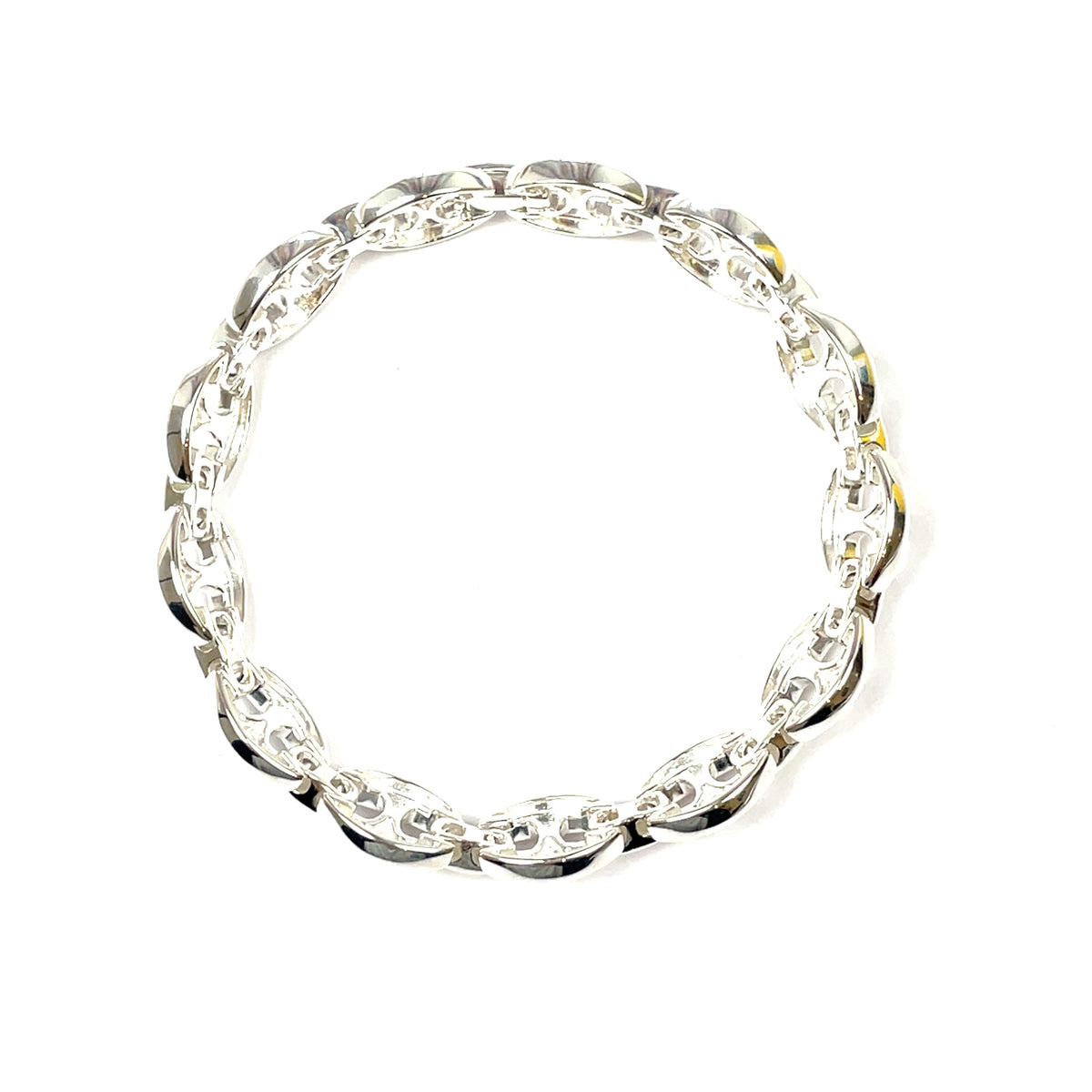 A Silver Linked Bracelet (7")
