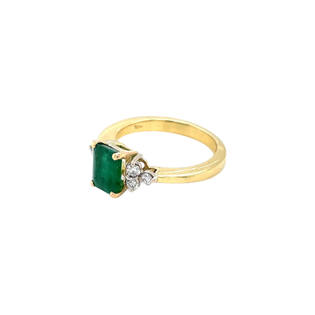 18ct Yellow Gold Emerald & Diamond Ring (I1/2)