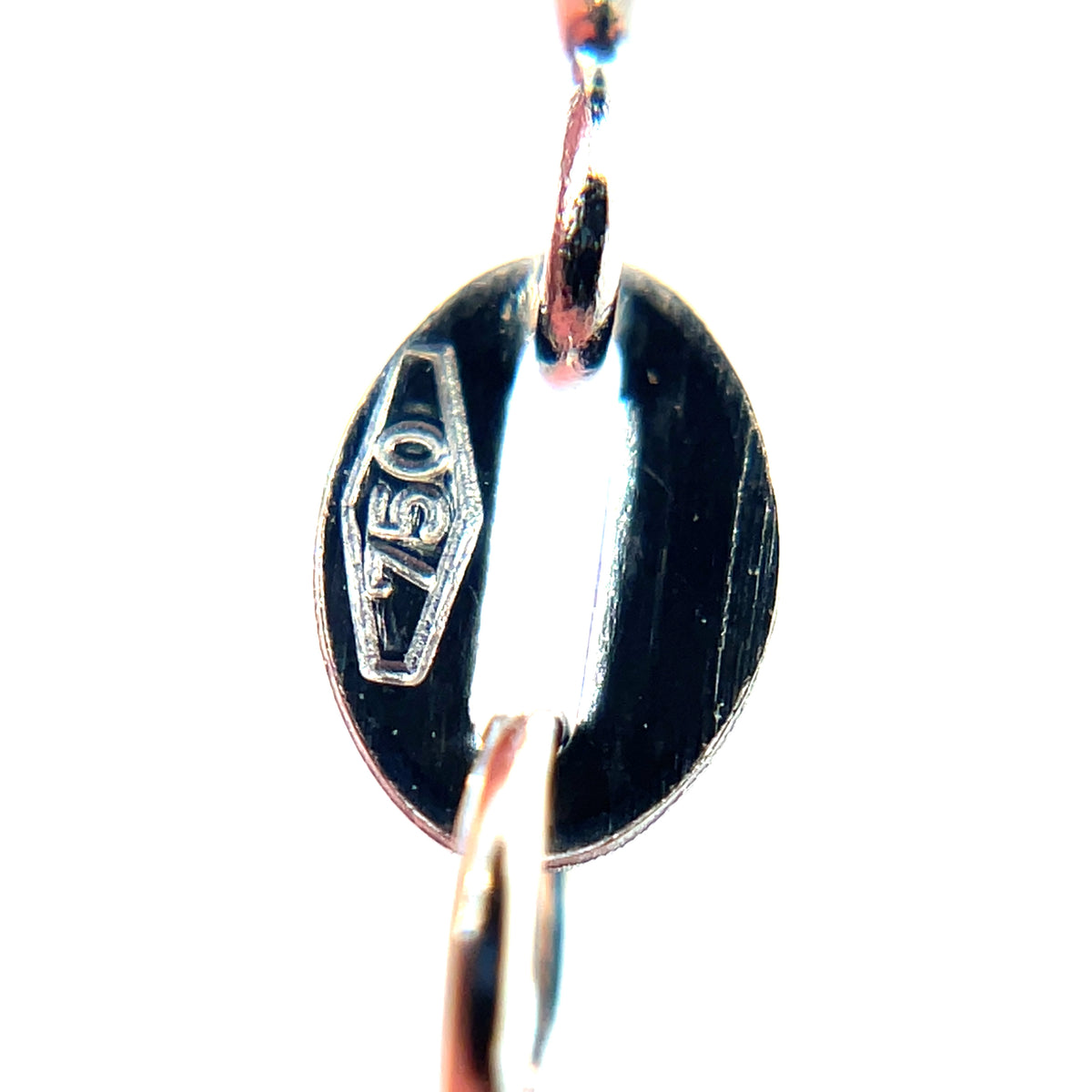 18ct White Gold Sapphire & Diamond Drop Pendant & Chain (18")