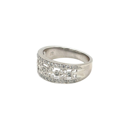 18ct White Gold Fancy Diamond Set Ring (L1/2)