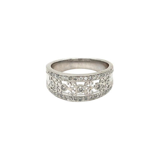 18ct White Gold Fancy Diamond Set Ring (L1/2)