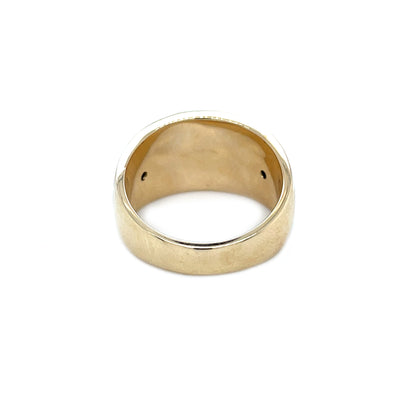 9ct Yellow Gold Engraved Domed Ring (O)