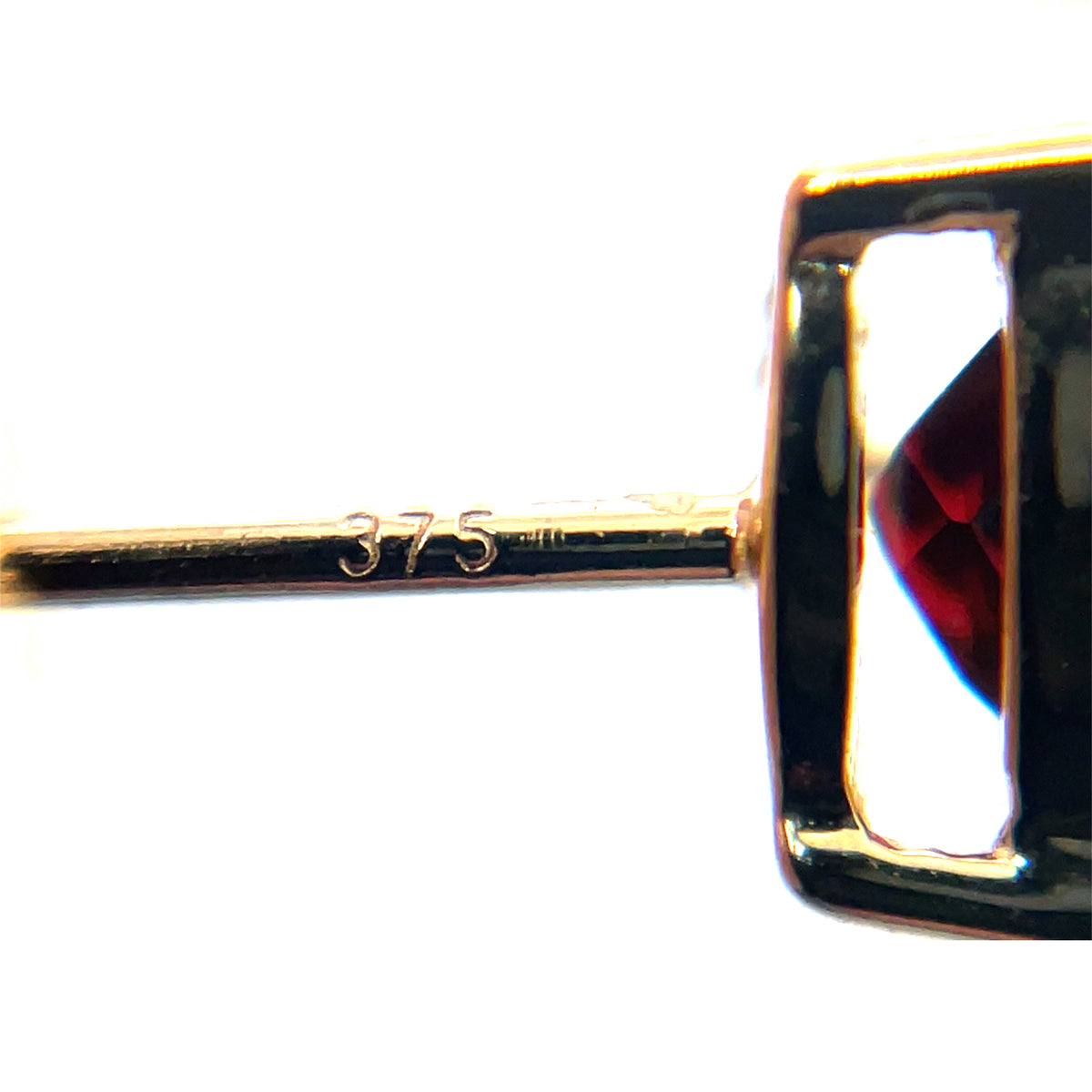 9ct Yellow Gold Trillion-Cut Garnet Stud Earrings