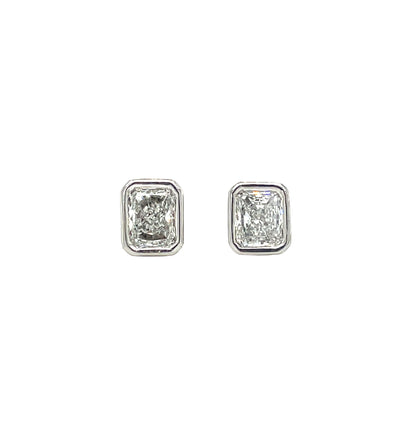 18ct White Gold Emerald-Cut Diamond Stud Earrings