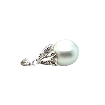 18ct White Gold South Sea Pearl Pendant