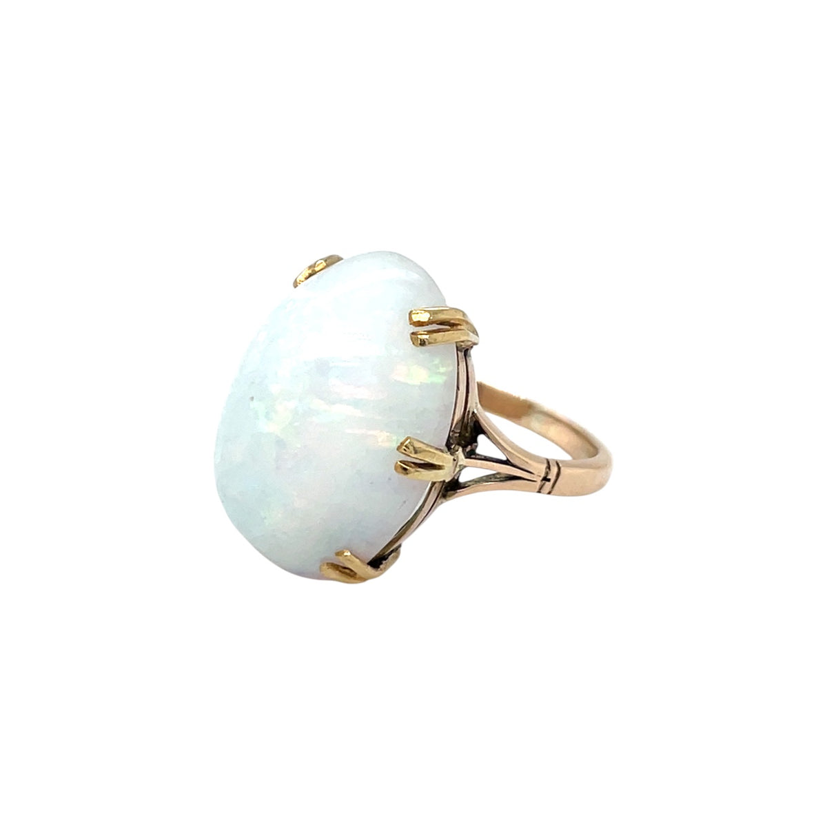 18ct Yellow Gold Sugar Loaf Opal Ring (L1/2)