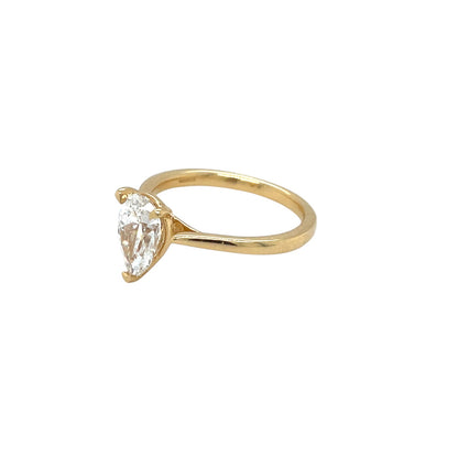 18ct Yellow Gold Pear Cut Lab Grown Diamond Solitaire Ring (M)