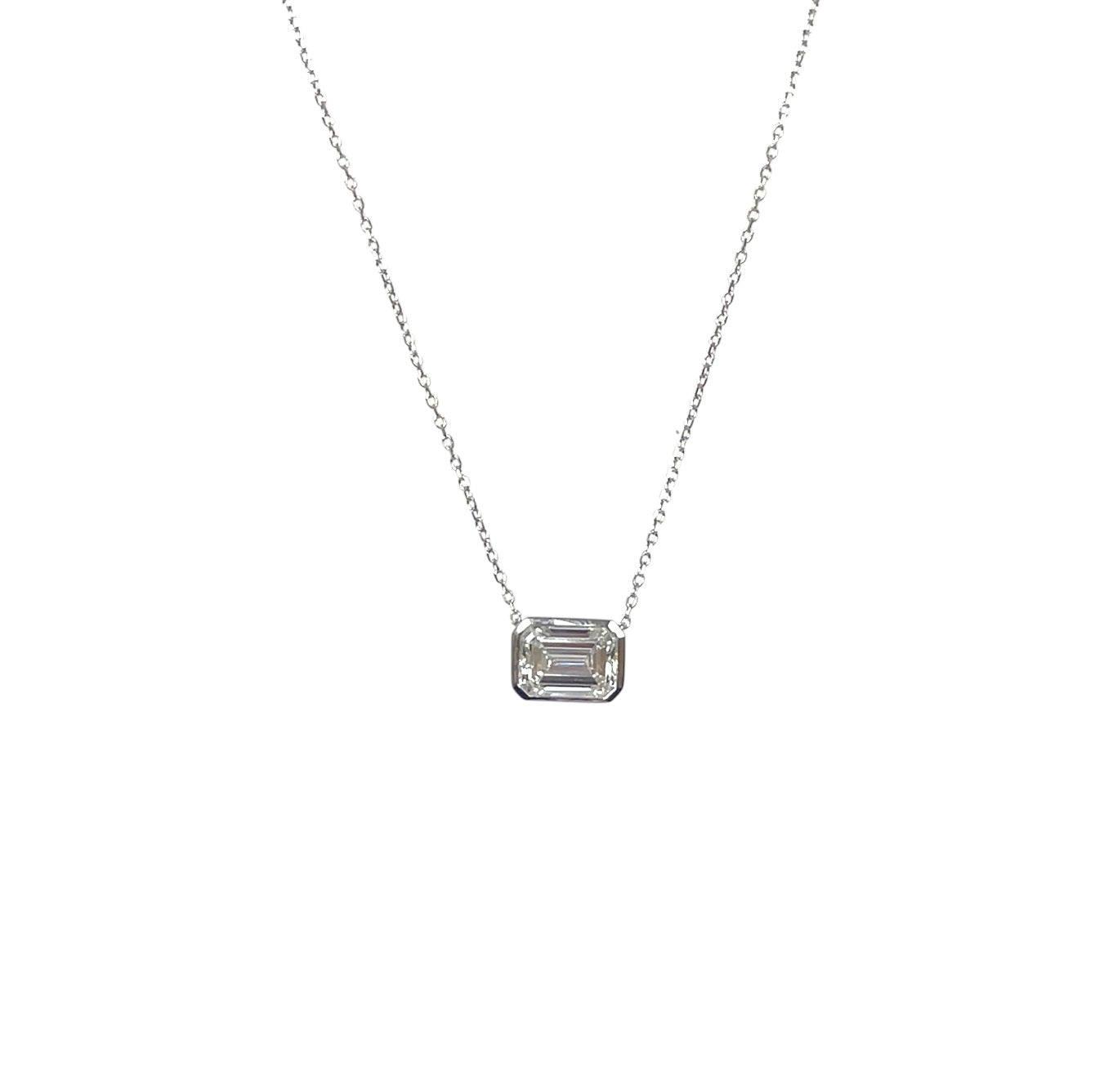 18ct White Gold Emerald Cut Diamond Pendant & Chain (18")