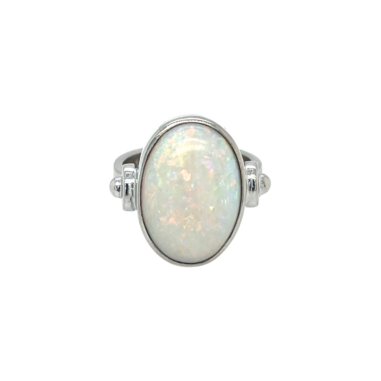 18ct White Gold Oval Opal Ring (K)