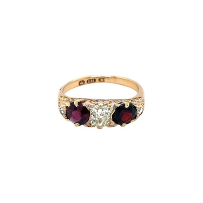 18ct Yellow Gold Carved Head Five Stone Diamond & Garnet Ring (N)