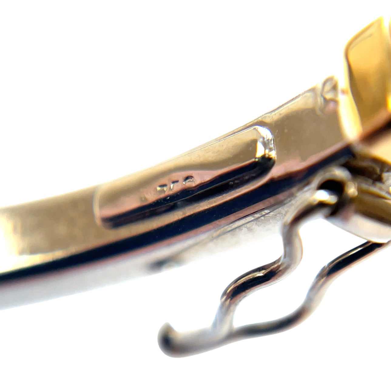 18ct Yellow & White Gold Bangle