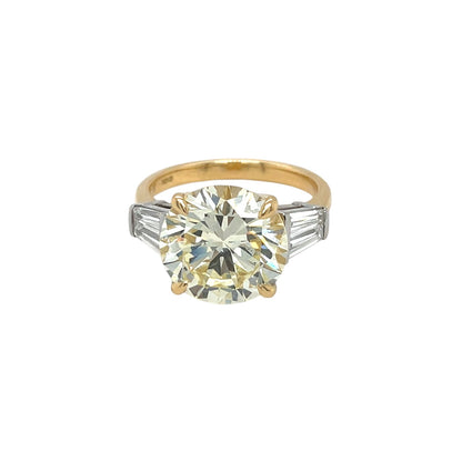 18ct Yellow Gold Round Brilliant Cut Diamond Three Stone Ring (M)