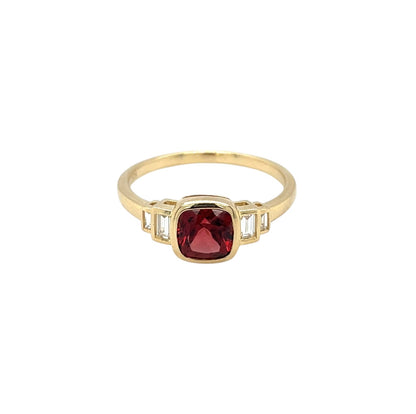 9ct Yellow Gold 6mm Cushion Cut Garnet & Baguette Diamond Stepped Shoulder Ring (P)