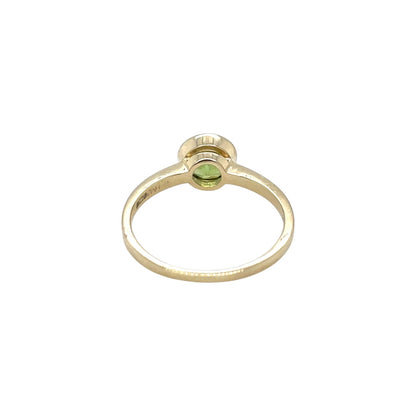 9ct Yellow Gold Round Peridot Rubover Ring (O)