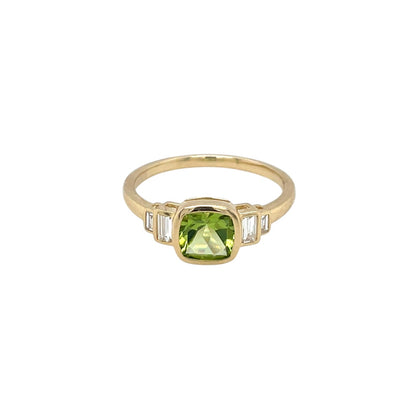 9ct Yellow Gold 6mm Cushion Cut Peridot & Baguette Diamond Stepped Shoulder Ring (N)