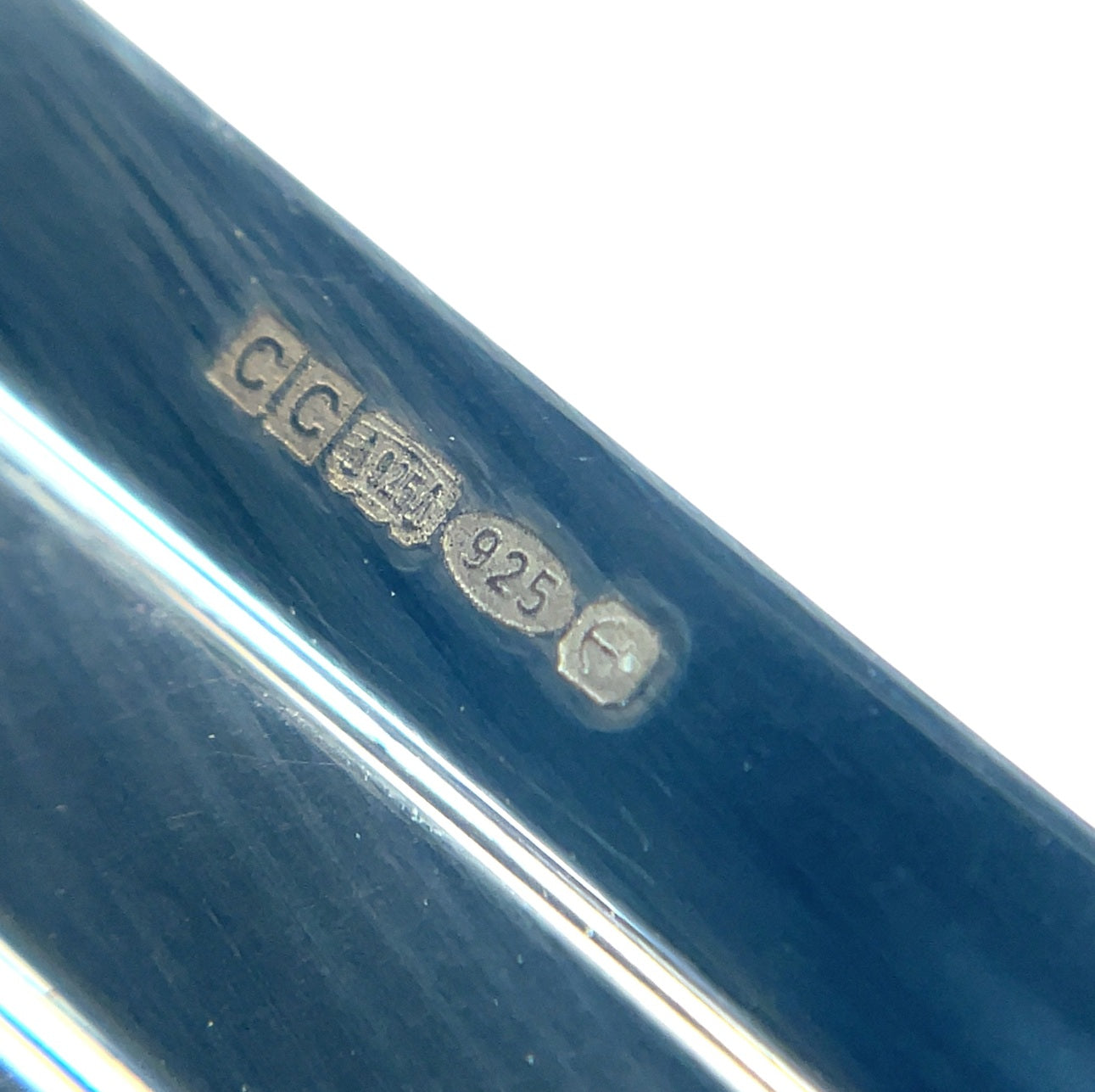 Silver semi-curved bangle