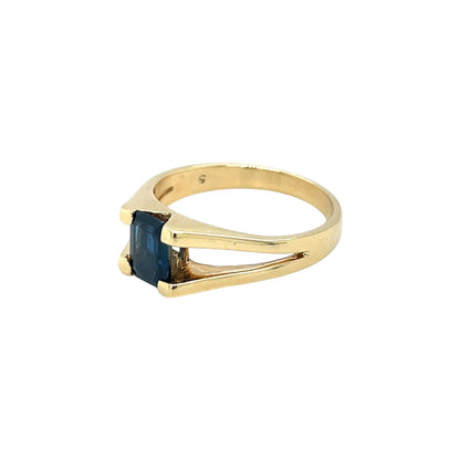 18ct Yellow Gold Emerald Cut Sapphire Split Shoulder Ring (P)