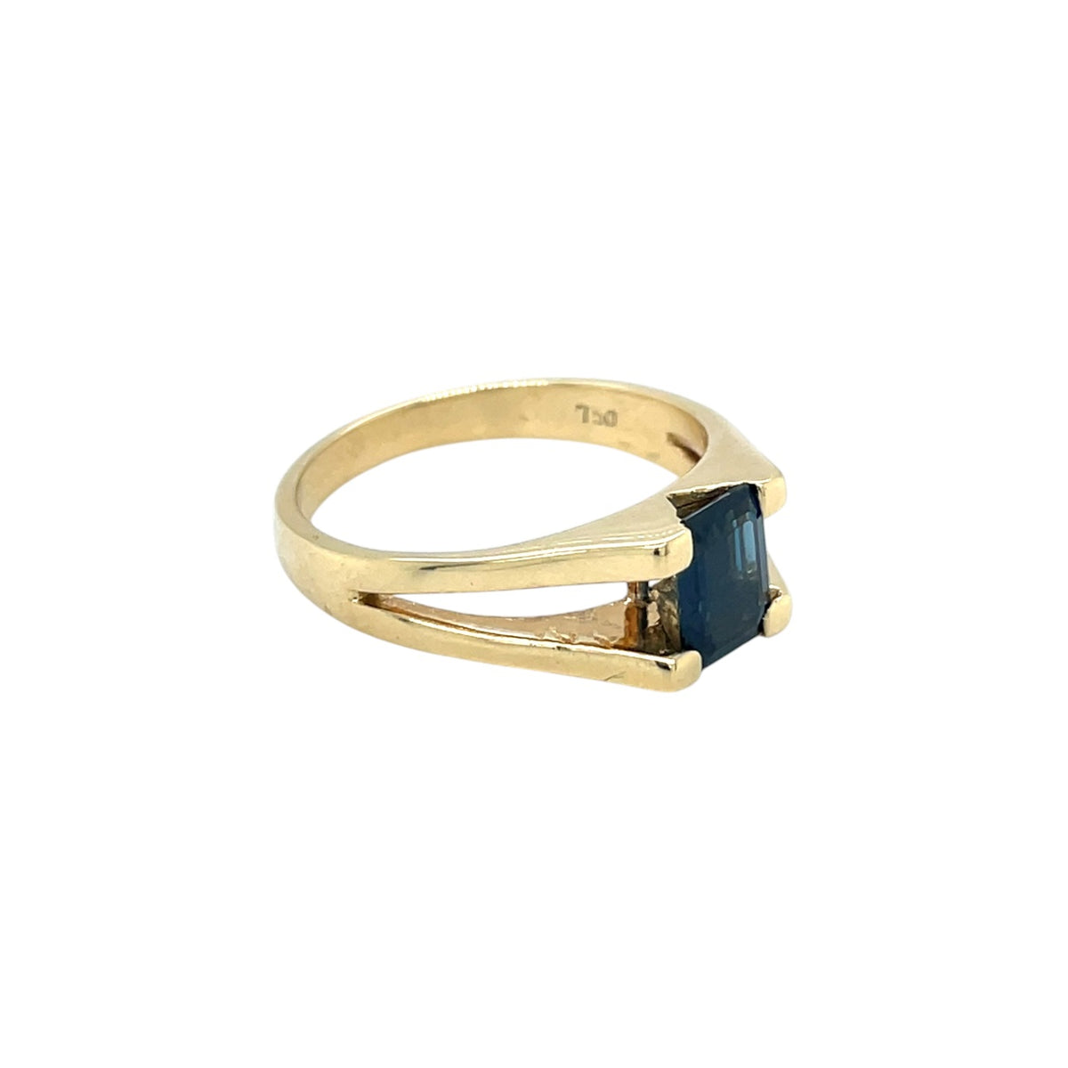 18ct Yellow Gold Emerald Cut Sapphire Split Shoulder Ring (P)