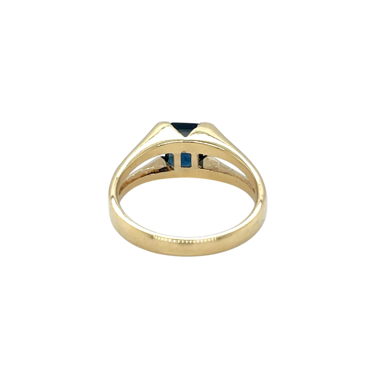 18ct Yellow Gold Emerald Cut Sapphire Split Shoulder Ring (P)