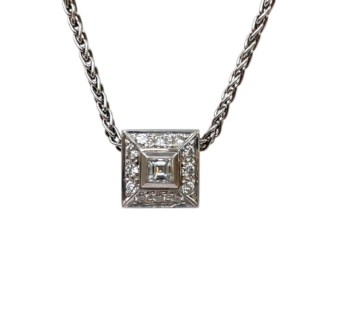 18ct White Gold Diamond Set Pendant & Chain (16")