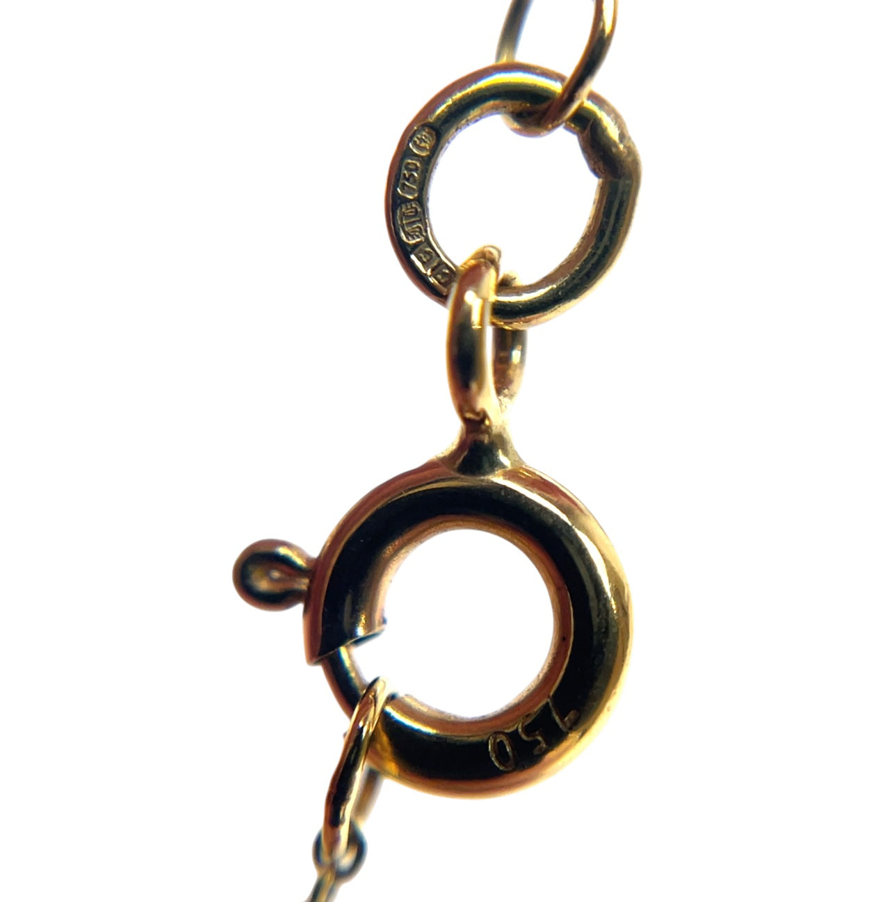 18ct Yellow Gold Opal & Diamond Pendant & Chain (18")