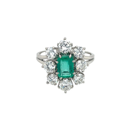 18ct White Gold Emerald & Diamond Cluster Ring (T)