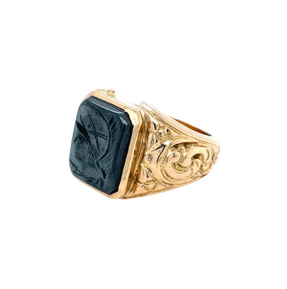 18ct Yellow Gold Hematite Intaglio Gents Ring (O)