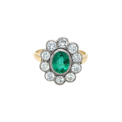 18ct Gold Emerald & Diamond Cluster Ring (T)