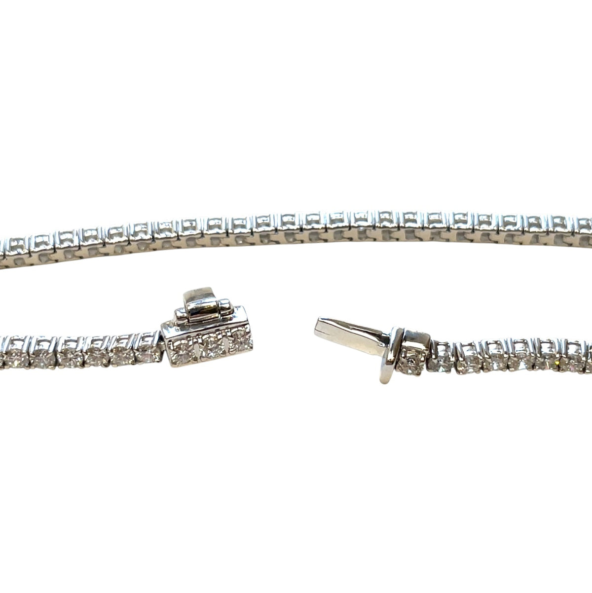 9ct White Gold Lab Grown Diamond Tennis Bracelet (7")