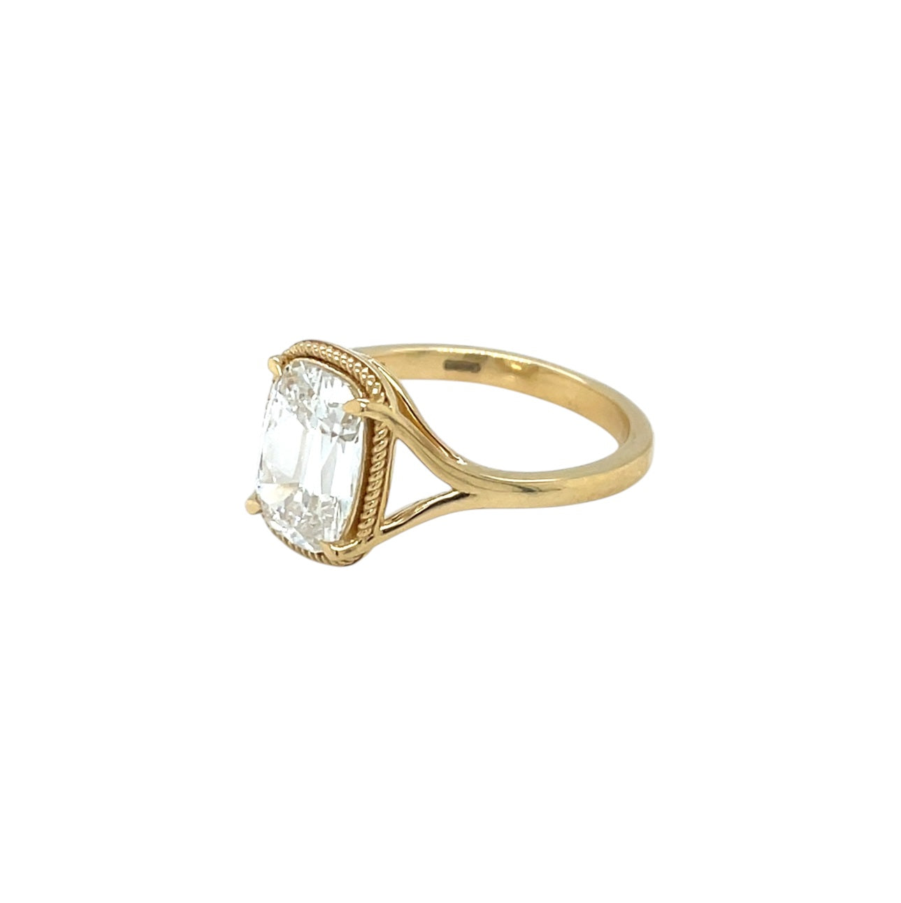 18ct Yellow Gold Lab Grown Old Cut Diamond Ring (M1/2)