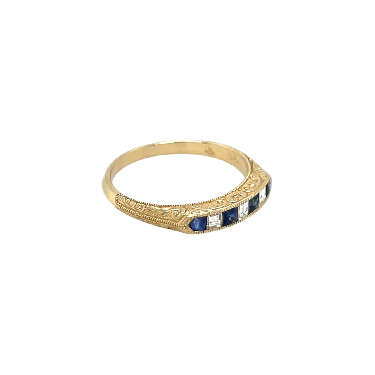 18ct Yellow Gold Sapphire & Diamond Engraved Ring (N)