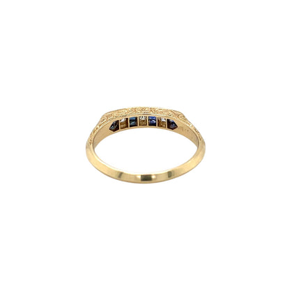 18ct Yellow Gold Sapphire & Diamond Engraved Ring (N)