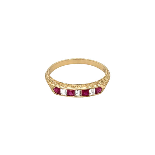 18ct Yellow Gold Ruby & Diamond Engraved Ring (N)