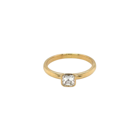 18ct Yellow Gold Asscher Cut Diamond Solitaire Ring (J)