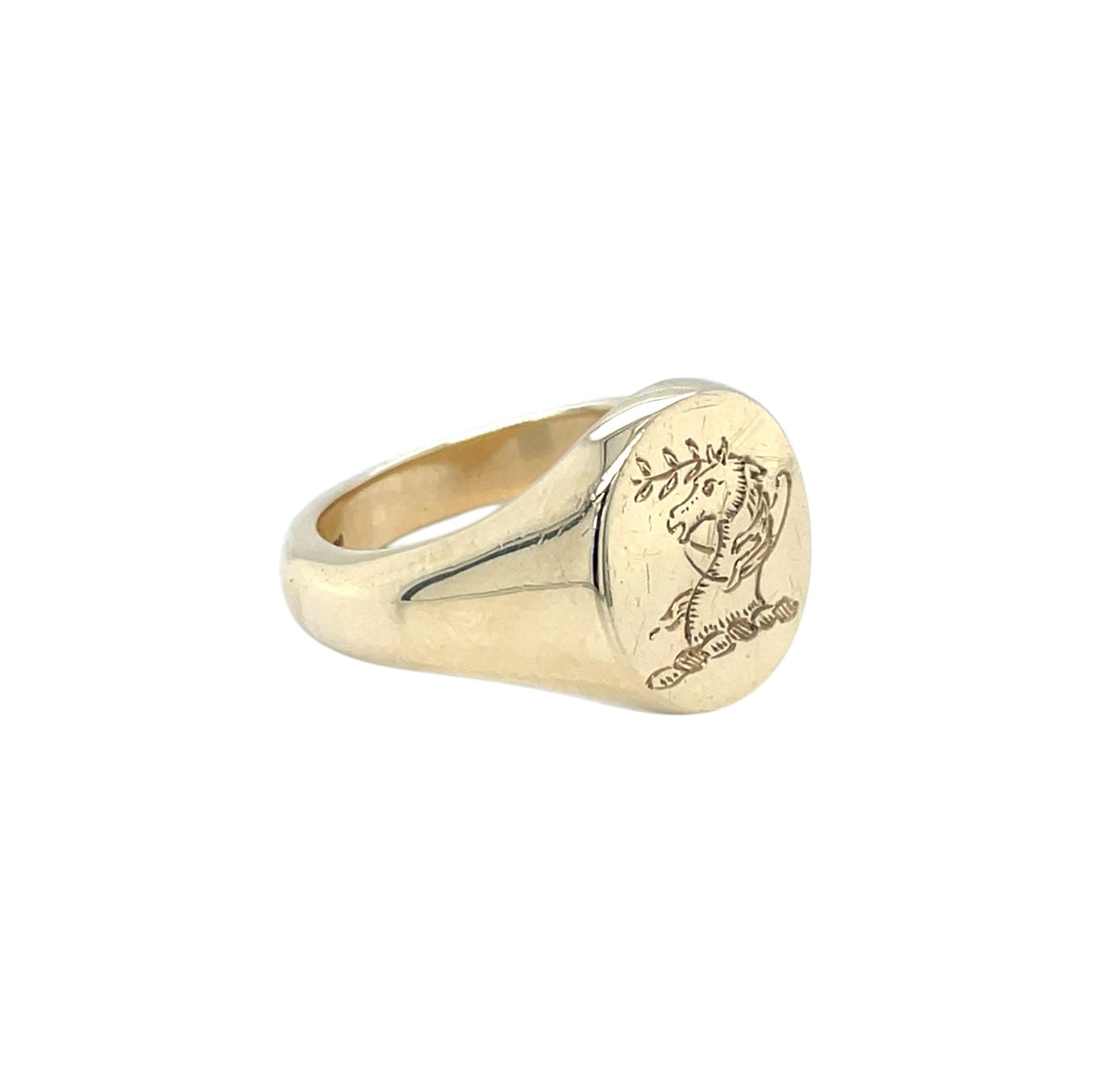9ct Yellow Gold Engraved Oval Signet Ring (Q)
