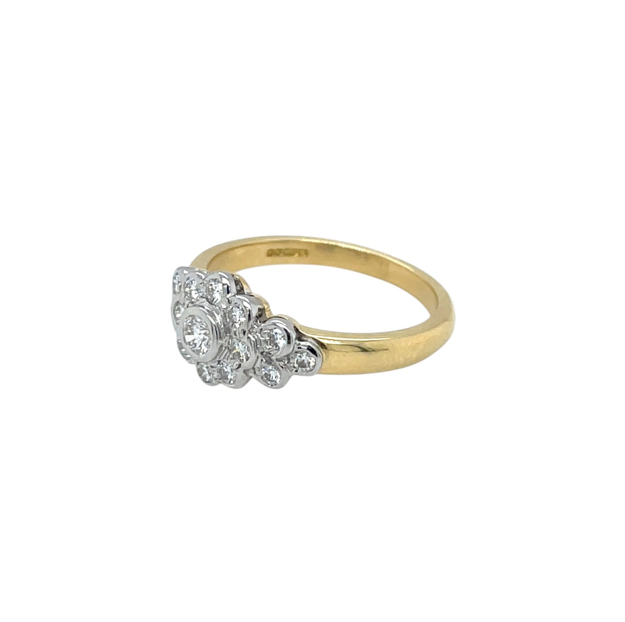 18ct Yellow Gold Diamond Cluster Ring (N1/2)