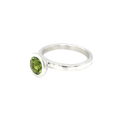 Silver Round Peridot Ring (O)