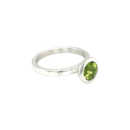 Silver Round Peridot Ring (O)