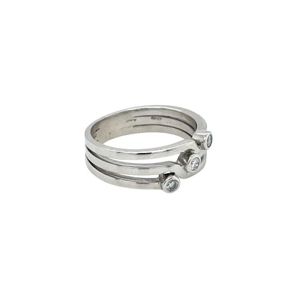 18ct White Gold Three Stone Diamond Ring (L)