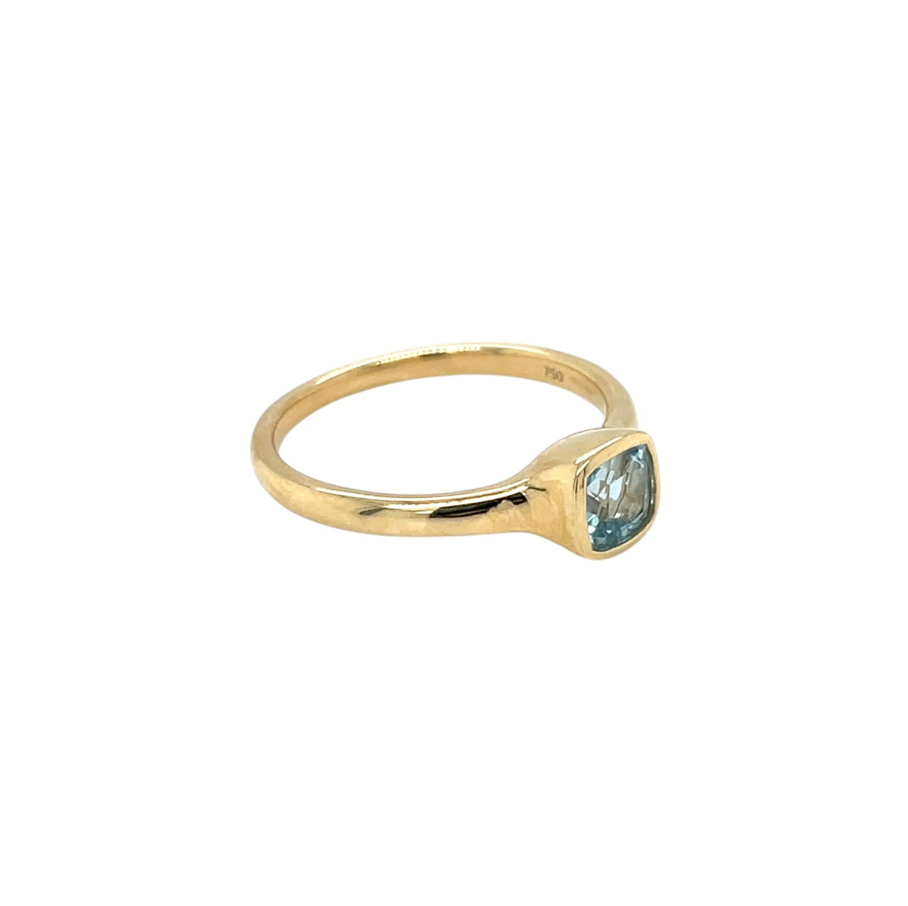 18ct Yellow Gold Rubover Set Cushion Cut Aquamarine Ring (N)