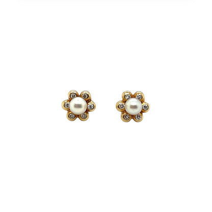 18ct Yellow Gold Pearl & Diamond Flower Stud Earrings
