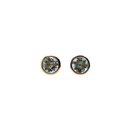 18ct Yellow Gold Aquamarine Stud Earrings
