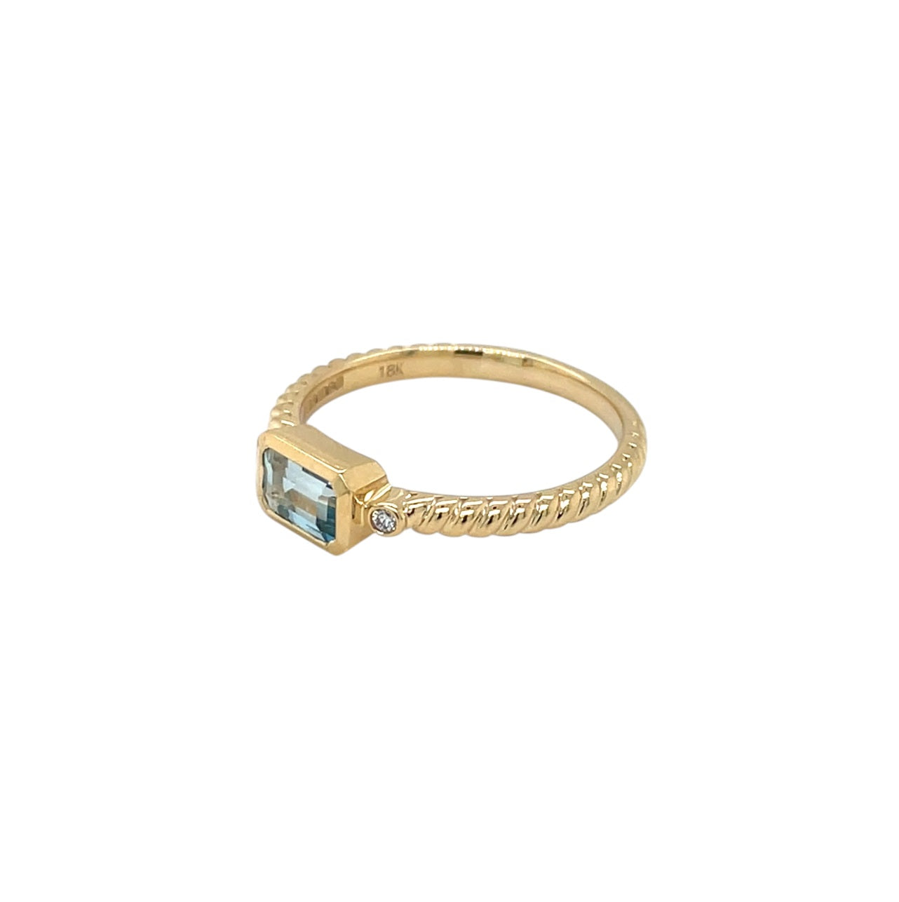18ct Yellow Gold Aquamarine & Diamond Ring (M)