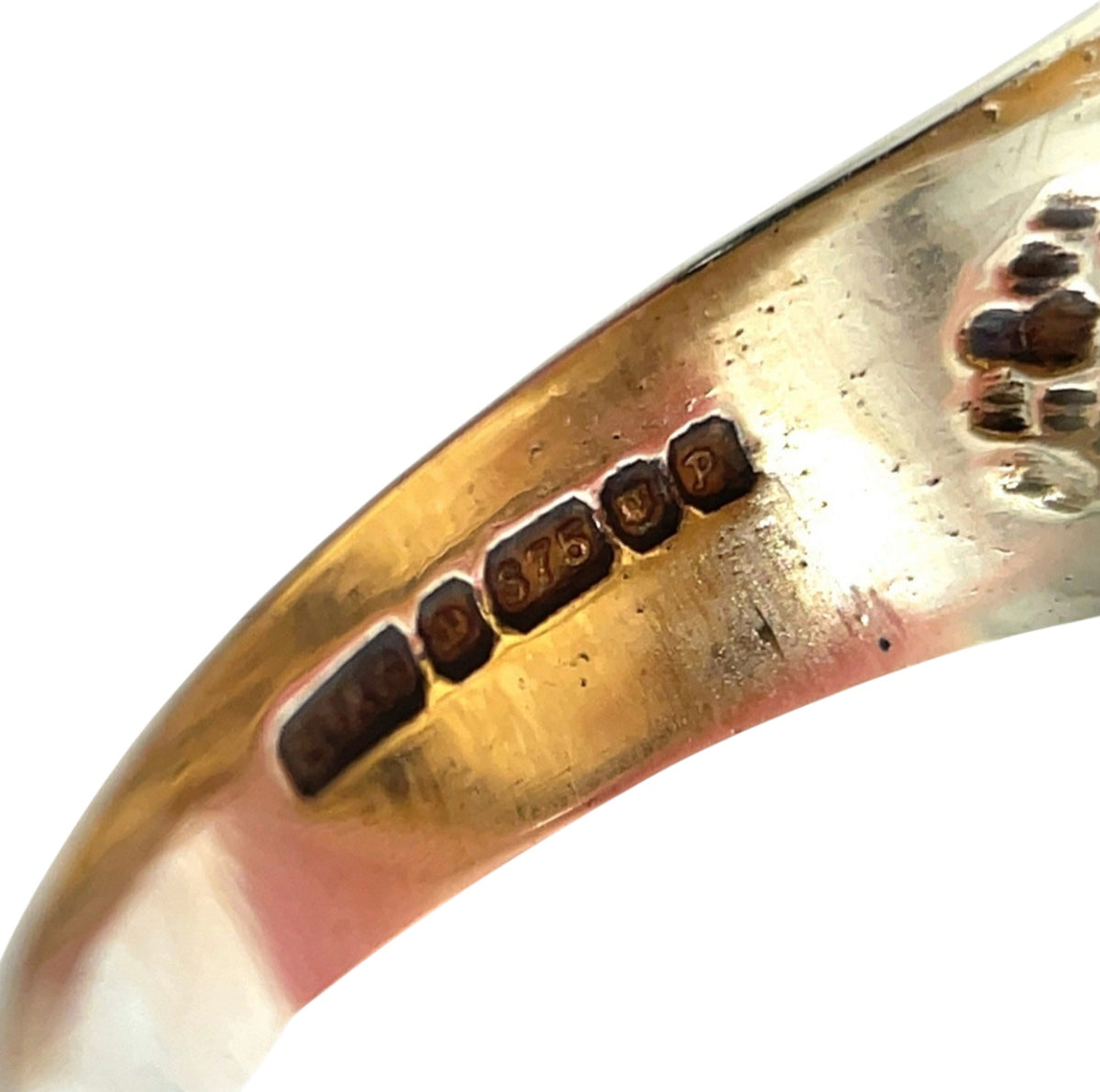 9ct Yellow Gold Full Sovereign Signet Ring (P)