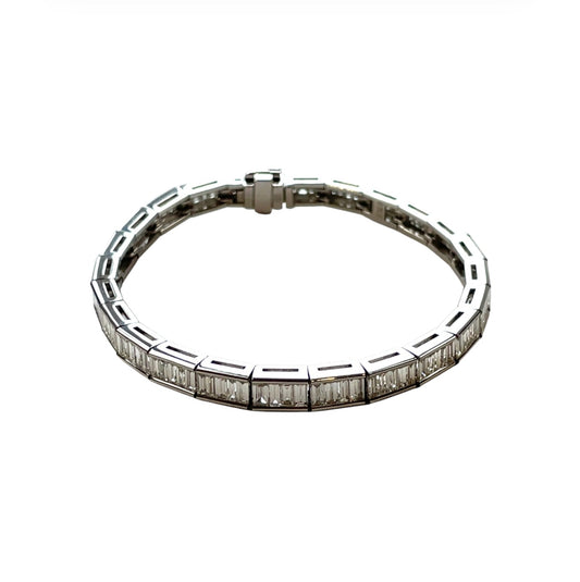18ct White Gold Baguette Diamond Line Bracelet (7”)