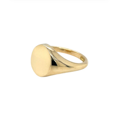 18ct Yellow Gold Oval Signet Ring (P)