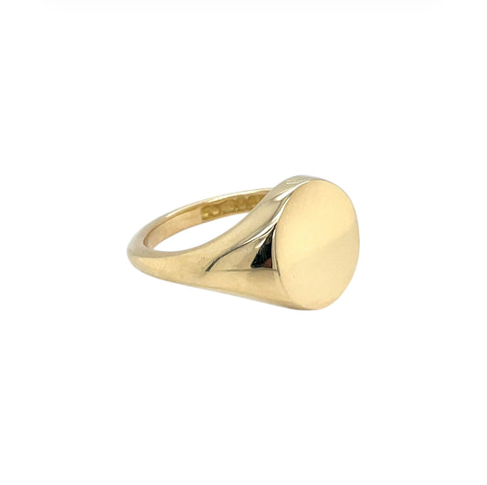 18ct Yellow Gold Oval Signet Ring (P)