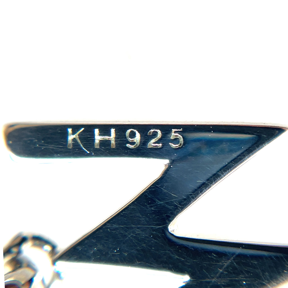 Silver 'W' Letter Pendant & Chain (16-18")