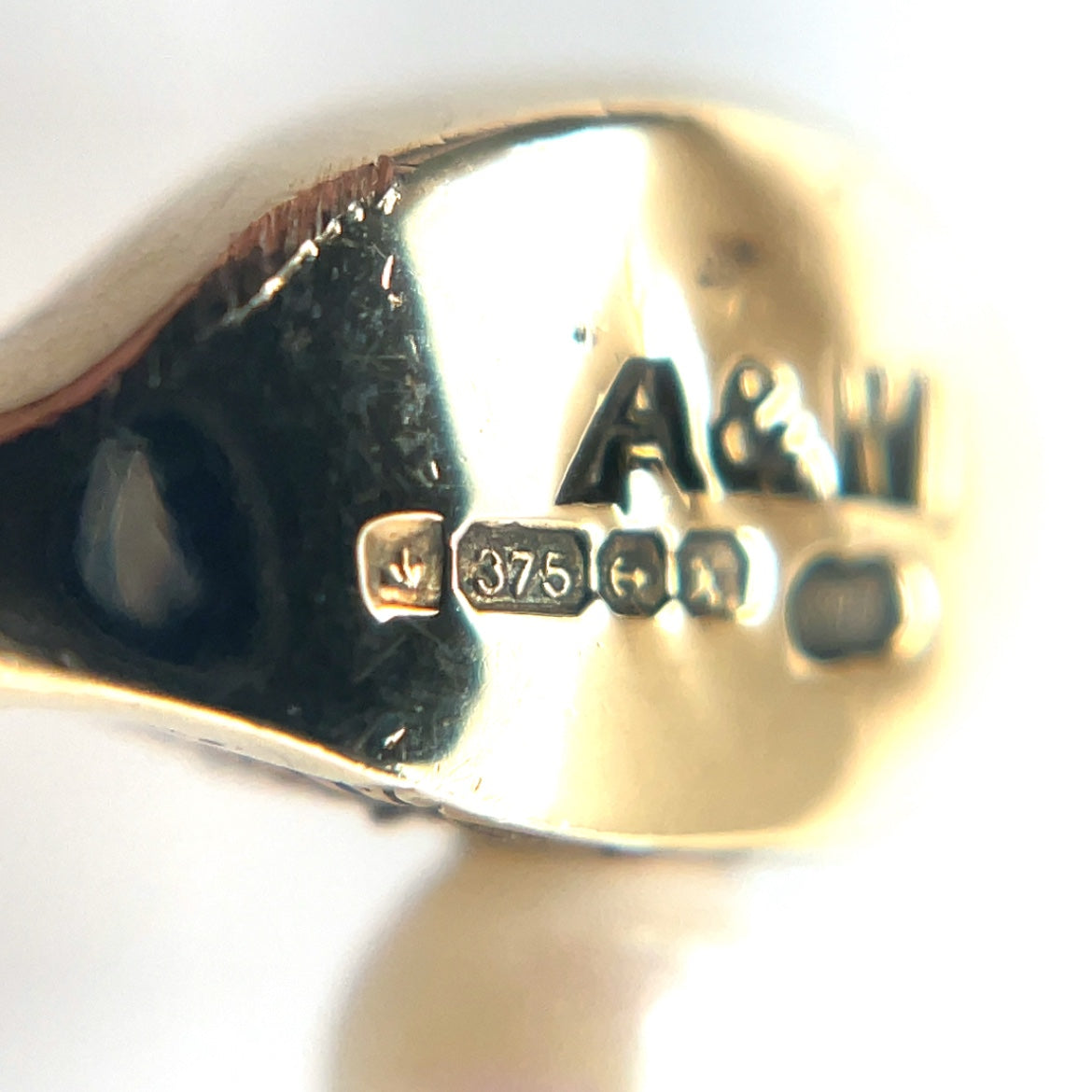 9ct Yellow Gold Golf Club Pin/Brooch