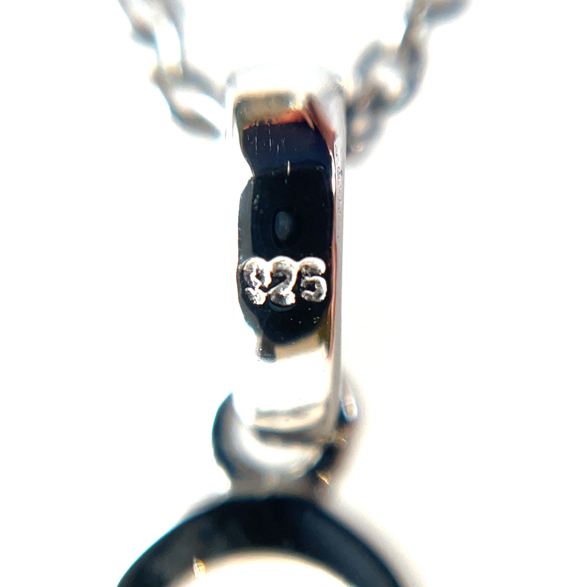 Silver Clover Pendant & Chain (16-18")